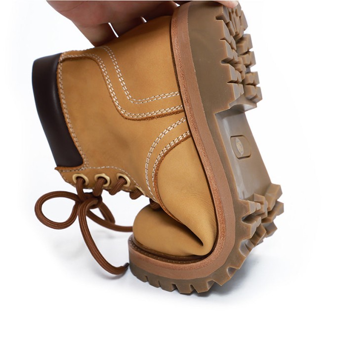 Women's Handmade High Lace-up Boot in Nubuck Calfskin in Light Tan/Army Green