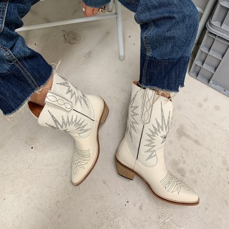 Womens Western Boots Mid Calf Embroidery Leather- Black/White Cowgirl Boots