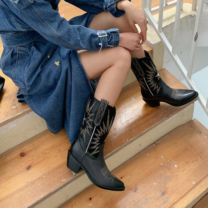 Womens Western Boots Mid Calf Embroidery Leather- Black/White Cowgirl Boots