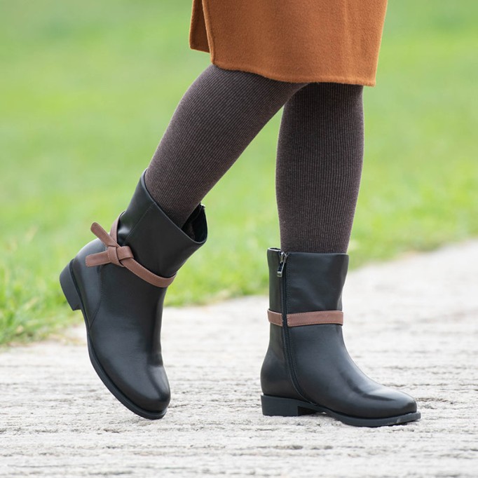 Womens Handmade Retro Leather Mid Calf Boots for Cold Winter classic Martin boots Black