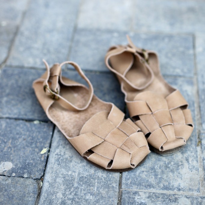 Handmade Gladiator Sandals Women Genuine Cow Leather Weave Cover Heel Buckle Strap Rome Summer Casual Lady Flat Shoes