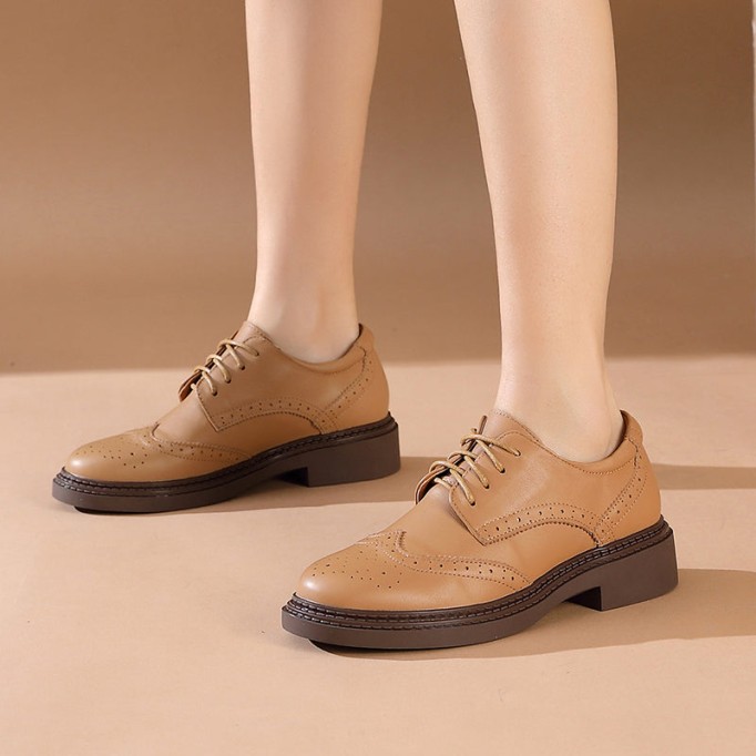 Handmade Wingtip Shoes Women'S Genuine Leather Lace Up Full Brogues in Black/Camel