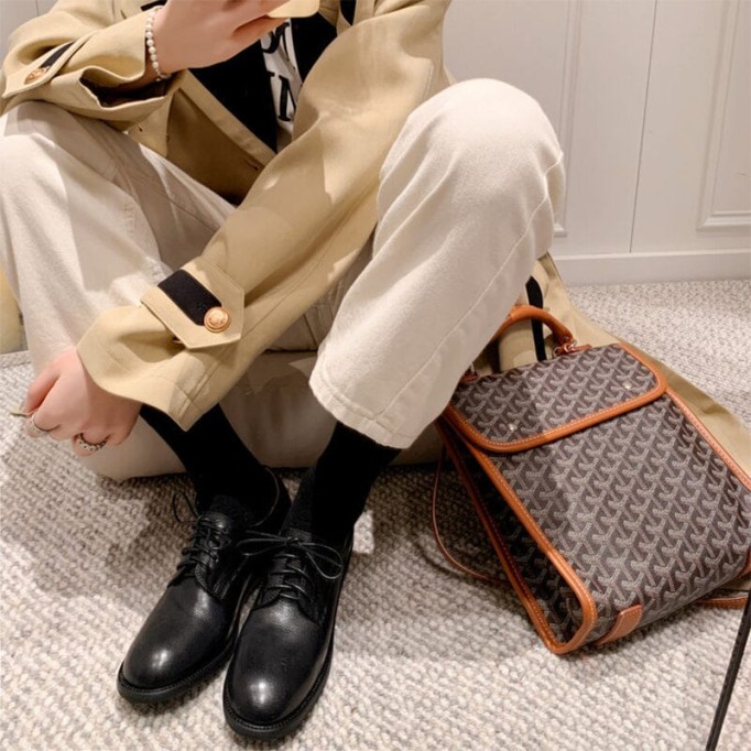 Lace Up Leather Derby Shoes for Women Round Toe Soft Oxford Shoes in Black/Brown