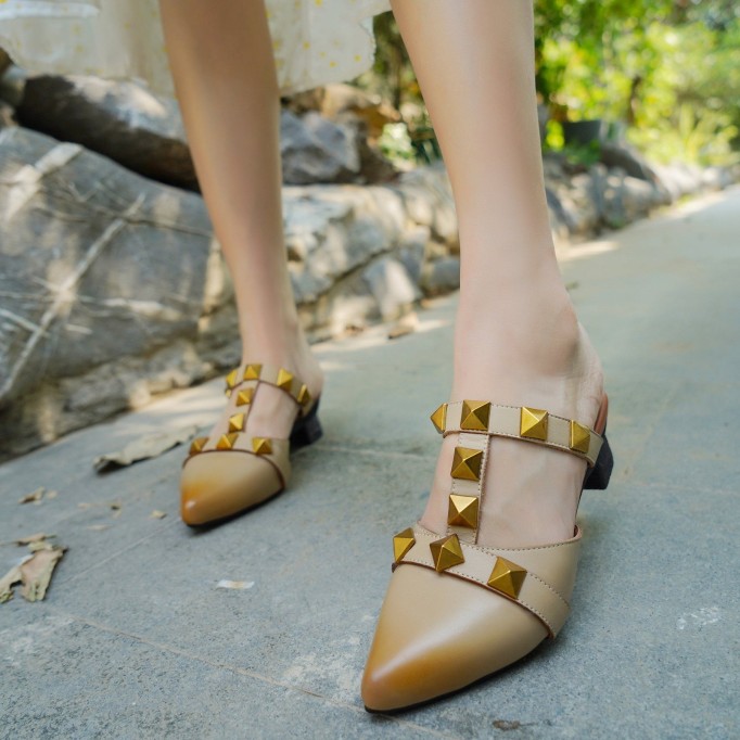 Point Toe Pumps Mid Heel Slip On Cowhide Leather Shoes Apricot/Coffee