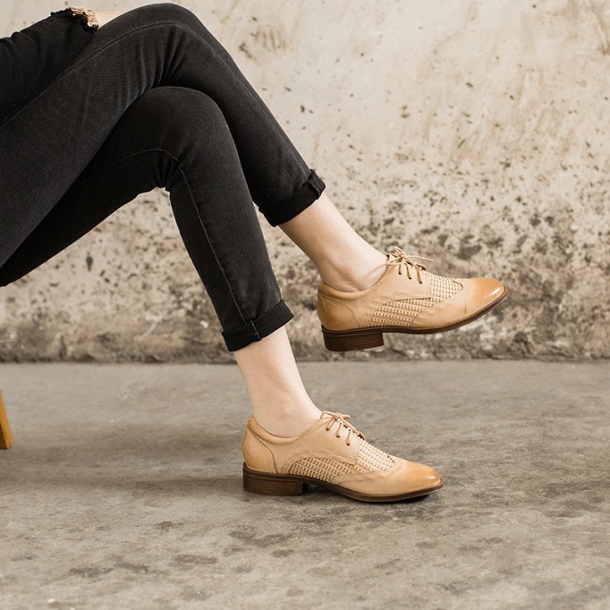 Leather Weave Wingtip Brogues Oxfords & Tie Shoes For Women Normal Fit Flat Black/Beige/Coffee