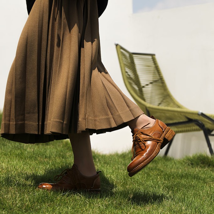 Goodyear Horse Leather Derby Shoes For Women Retro Lace Up Block Oxfords Leather Sole in Black/Brown