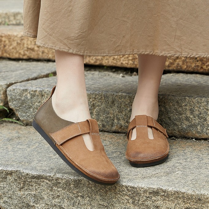Soft Leather Flat T Strap Mary Jane Shoes Round Toe in Brown/Coffee