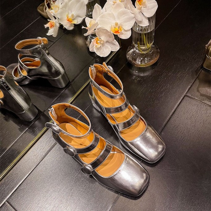 Retro Leather 50mm Triple-strap Mary Jane Pumps Block Heel Square Toe in Golden/Silver