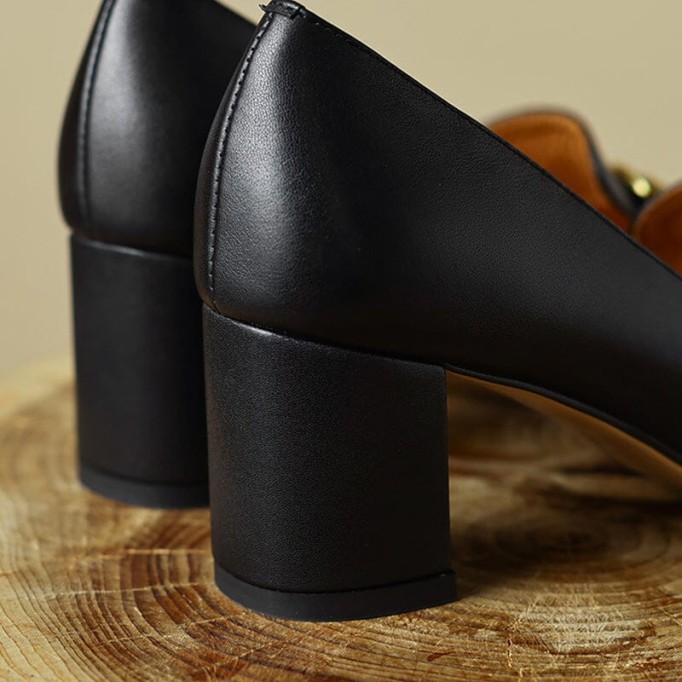 Womens Handmade Retro Square-Toe Blok-Heel Loafers Chain-Link Detail in Black/Brown