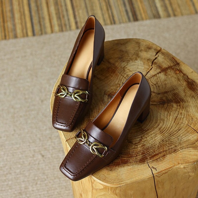 Womens Handmade Retro Square-Toe Blok-Heel Loafers Chain-Link Detail in Black/Brown