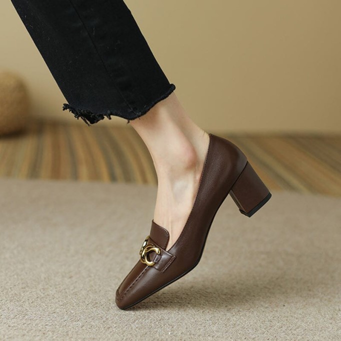 Womens Handmade Retro Square-Toe Blok-Heel Loafers Chain-Link Detail in Black/Brown