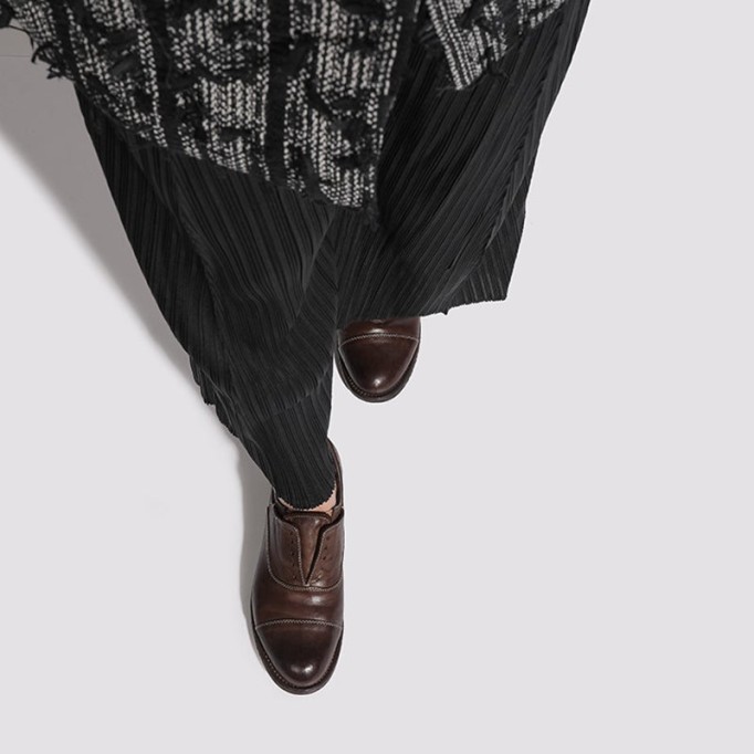 Goodyear Horse Leather Shoes For Women Classic Loafers Leather Sole in Brown/Coffee