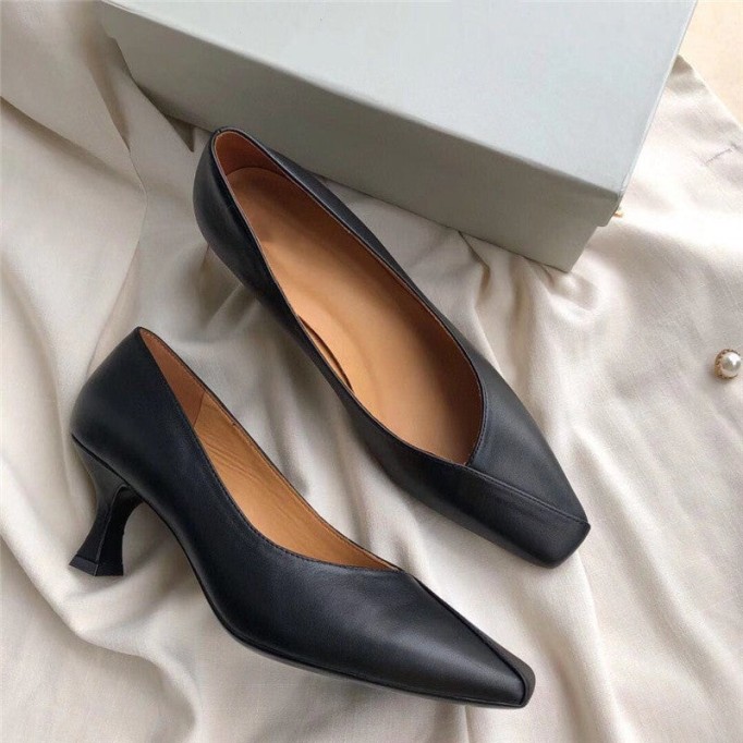 Handmade Genuine Leather Pumps In White/Black/Blue Fashion Style Kitten Heels