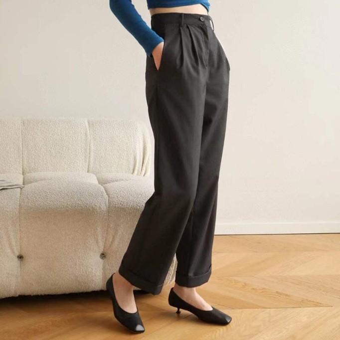 Handmade Sheepskin Kitty Heel Pumps In White/Black/Beige Fashion Style