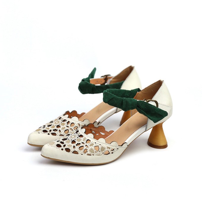 Women'S Leather Pumps Sandals Classic Round Toe Kitten Heels Shoes in White/Camel