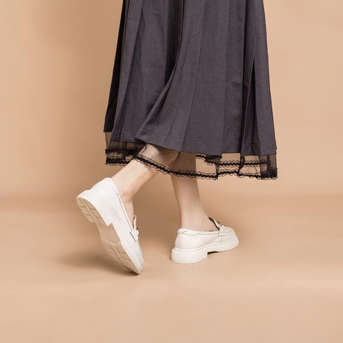 Womens Handmade Leather Loafers Metal button decoration Black/Beige