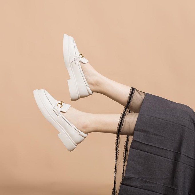 Womens Handmade Leather Loafers Metal button decoration Black/Beige