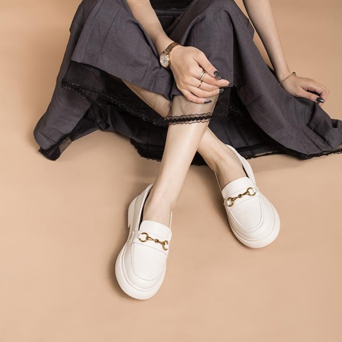 Womens Handmade Leather Loafers Metal button decoration Black/Beige