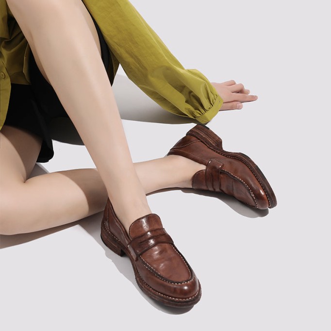 Goodyear Horse Leather Shoes For Women Classic Penny Loafers Leather Sole in Brown/Coffee