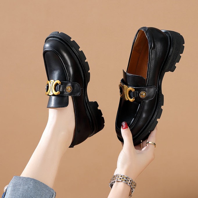 Horsebit-Detailed Handmade Leather Platform Loafers For Women In Black/Camel