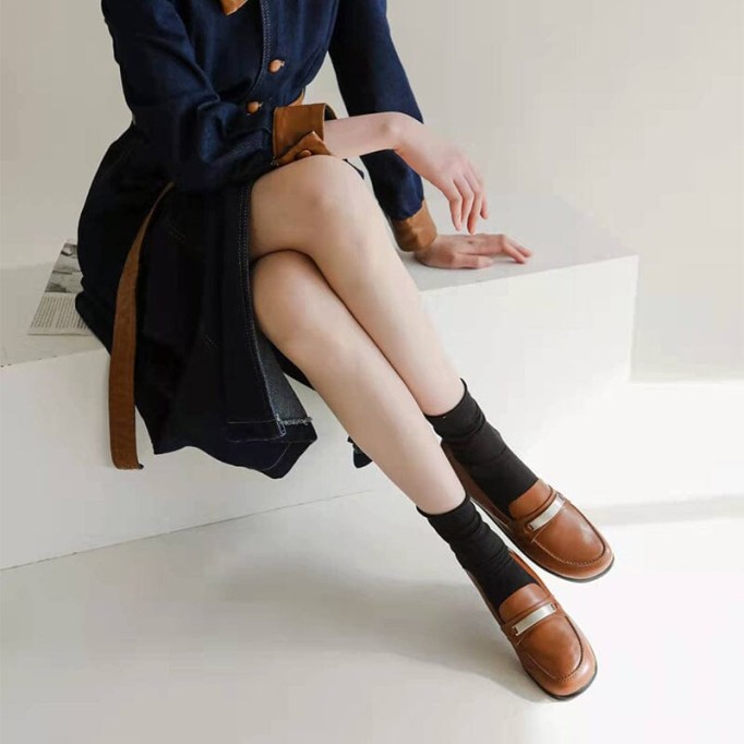 Retro Soft Leather Penny Loafers for Women Square Toe in Blue/Black/Camel