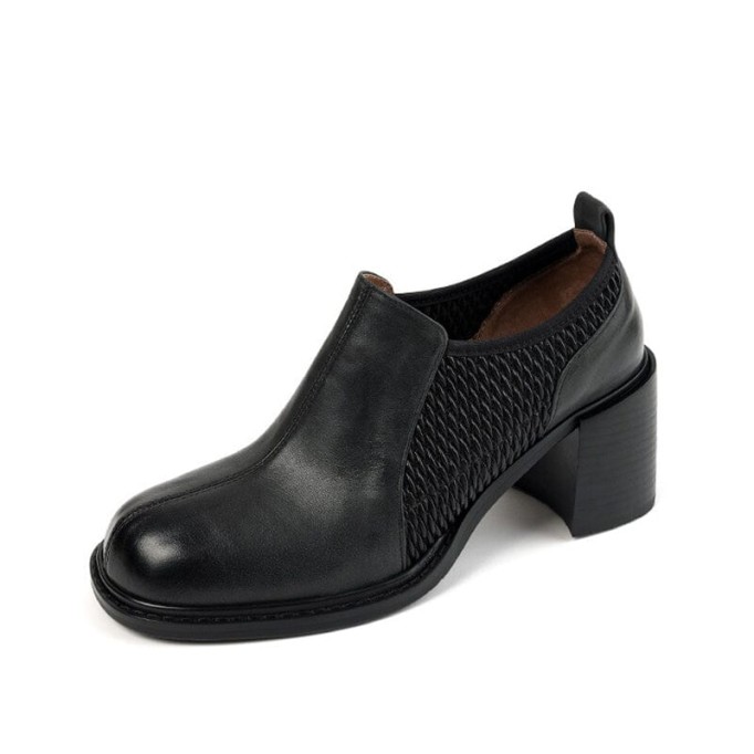 Womens Handmade Retro Round Toe Block Heel Pumps in Black/Coffee