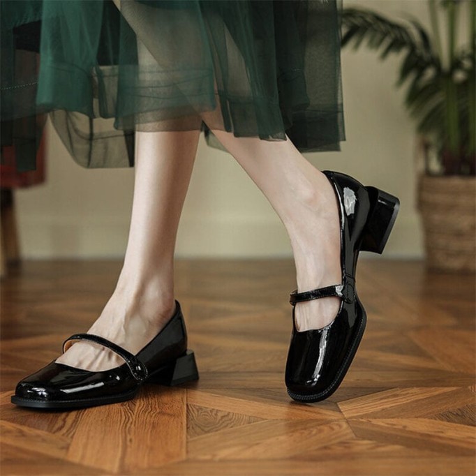 Handmade Patent Leather Mary Jane Pumps Block Heel Office Shoes in Red/Black