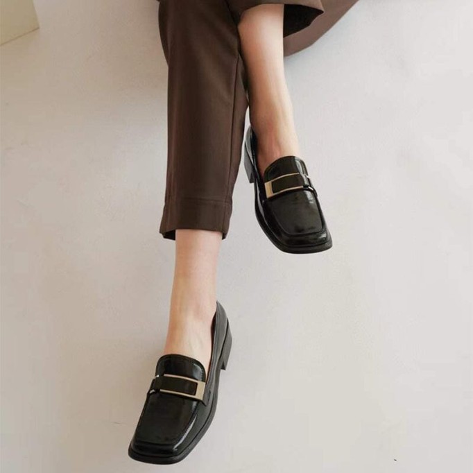 Retro Soft Leather Penny Loafers for Women Square Toe in Brown/Black