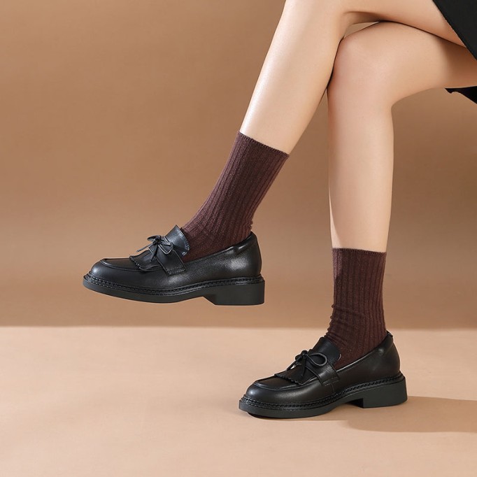 Classic Leather Tassel Loafers For Women Soft Slip-On Chunky Loafers In Black/Camel