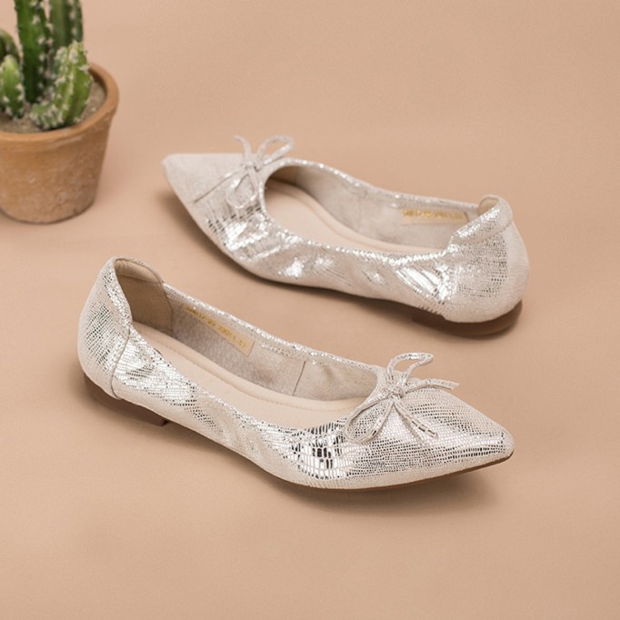 Bow-Detail Pointed-Toe Ballerina Shoes Gold/Silver/Black