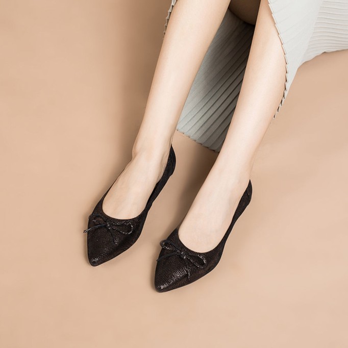 Bow-Detail Pointed-Toe Ballerina Shoes Gold/Silver/Black