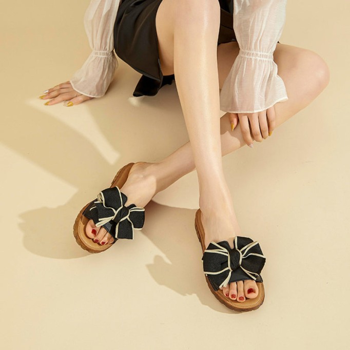 Sweet Bow Leather Slippers Soft Comfy Black/Off white