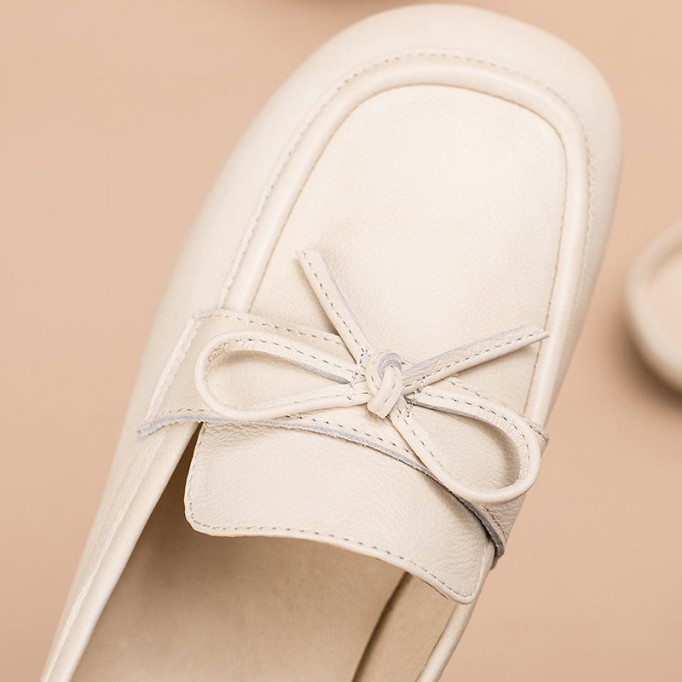 Retro Bowknot-Detailed Leather Loafer Mules for Women Backless Loafers in White/Deep Apricot/Yellow