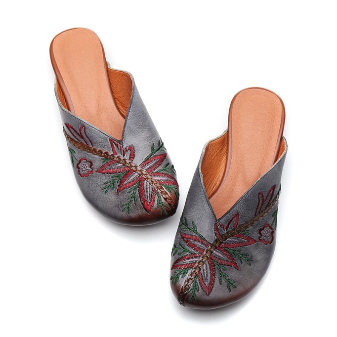 Handmade Women'S Slippers Leather Hollow Flowers Flats Loafers Grey/Camel