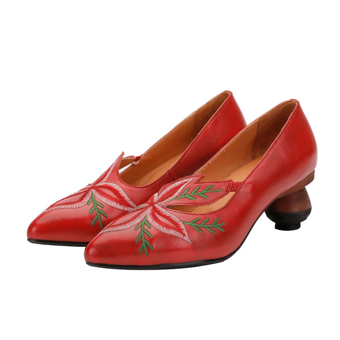 Retro Style Embroidery Pointed-Toe Pumps For Women Chunky Heel Designer Shoes Red/Camel