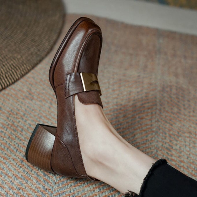 Women's Handmade Retro Square-Toe Block-Heel Loafers in Black/Coffee