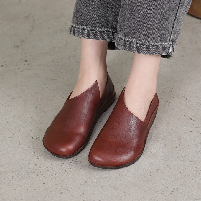 Handmade Retro Soft Leather Loafers Designers Flats For Women in Black/Coffee