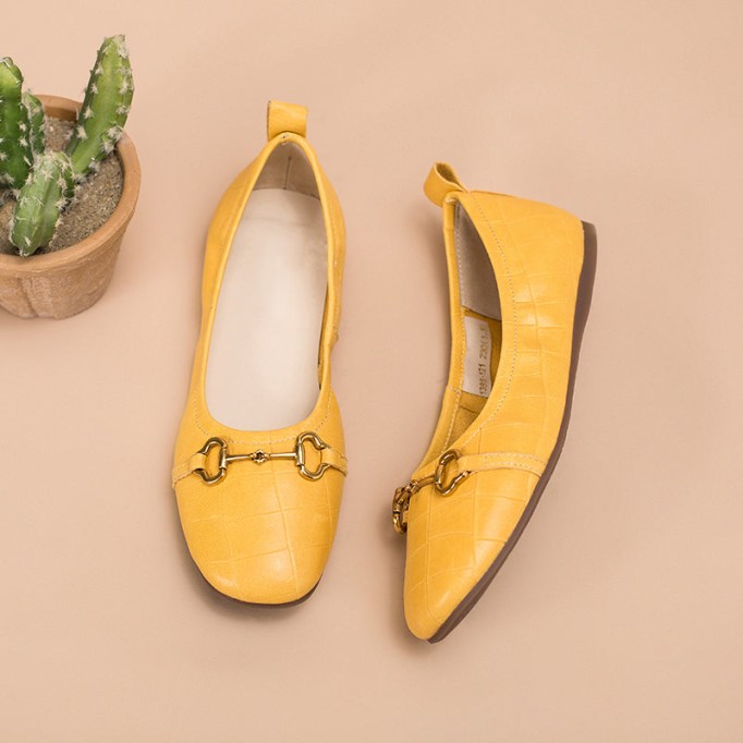 Retro Horsebit-Detailed Leather Loafers for Women Pink/Yellow/Grey/Pumpkin