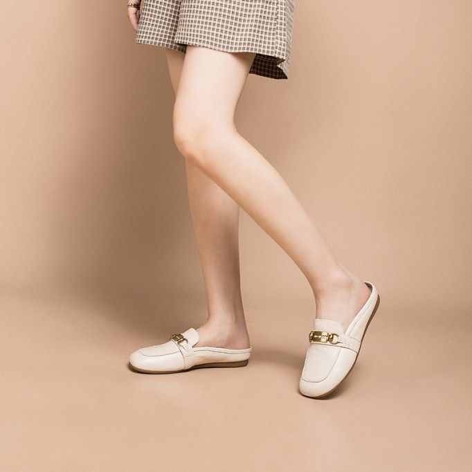 Retro Chain buckle-Detailed Leather Loafer Mules for Women Backless Loafers in White/Deep Apricot/Yellow