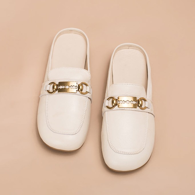 Retro Chain buckle-Detailed Leather Loafer Mules for Women Backless Loafers in White/Deep Apricot/Yellow