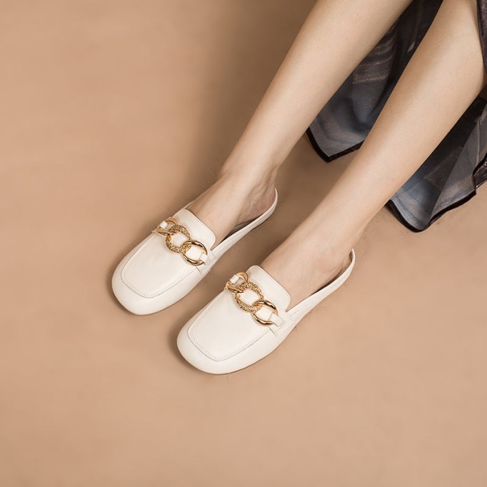 Retro Chain buckle-Detailed Leather Loafer Mules for Women Backless Loafers in Black/White