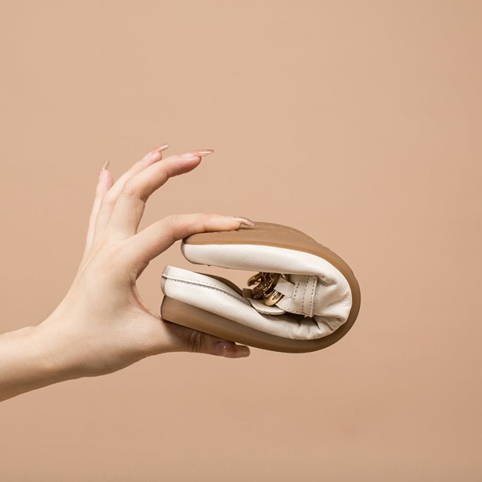 Retro Chain buckle-Detailed Leather Loafer Mules for Women Backless Loafers in Black/White