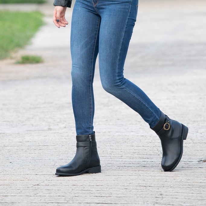 Designer Shoes Genuine Leather Round Toe Side Zip Low Heels Chic Mid-Calf Boots Black Leather Lining