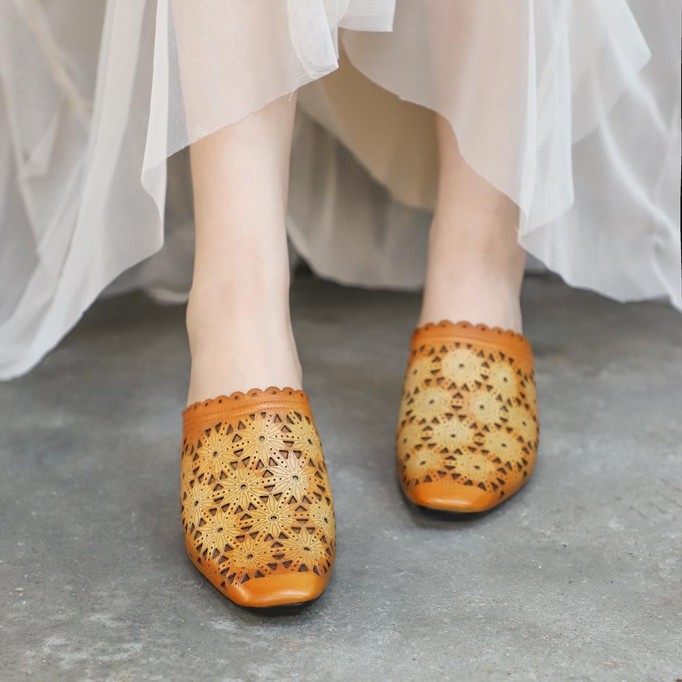 Retro Leather Mules Summer Slippers Handmade Slide Sandals Carving Design Camel/Grey