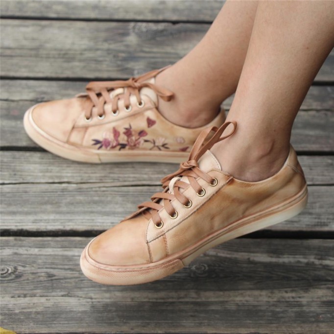 Handmade Women’S Low Top Fashion Leather Lace Up Sneakers Flower Embroidery