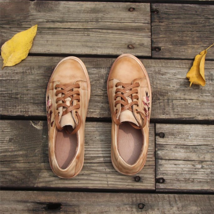 Handmade Women’S Low Top Fashion Leather Lace Up Sneakers Flower Embroidery