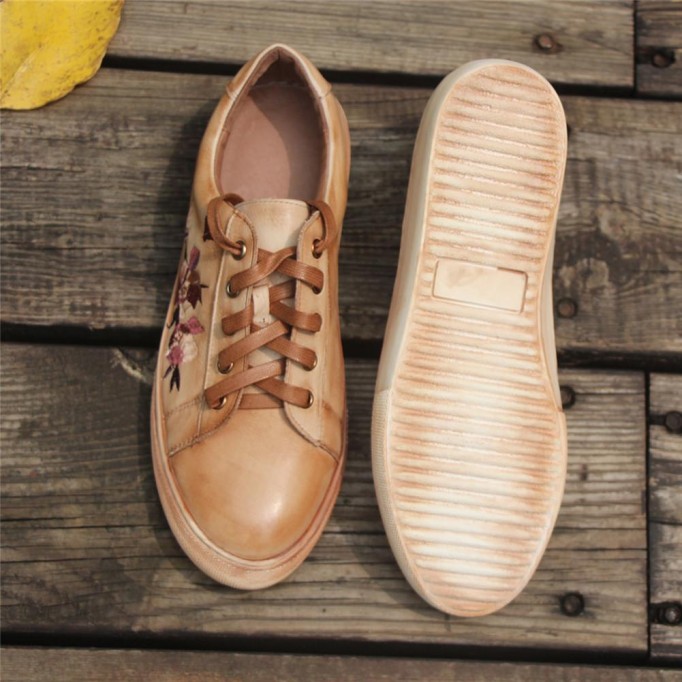 Handmade Women’S Low Top Fashion Leather Lace Up Sneakers Flower Embroidery