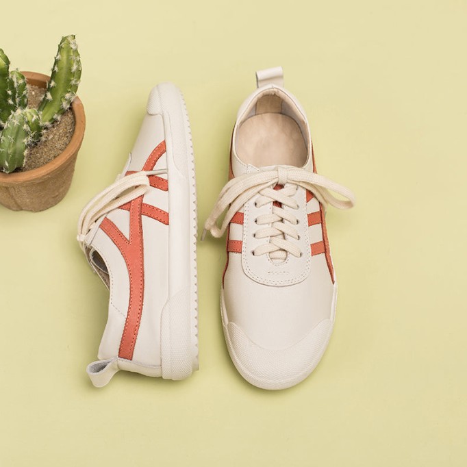 Handmade Soft Leather white shoes for women Lace up Sneakers Designer Shoes Red/Green