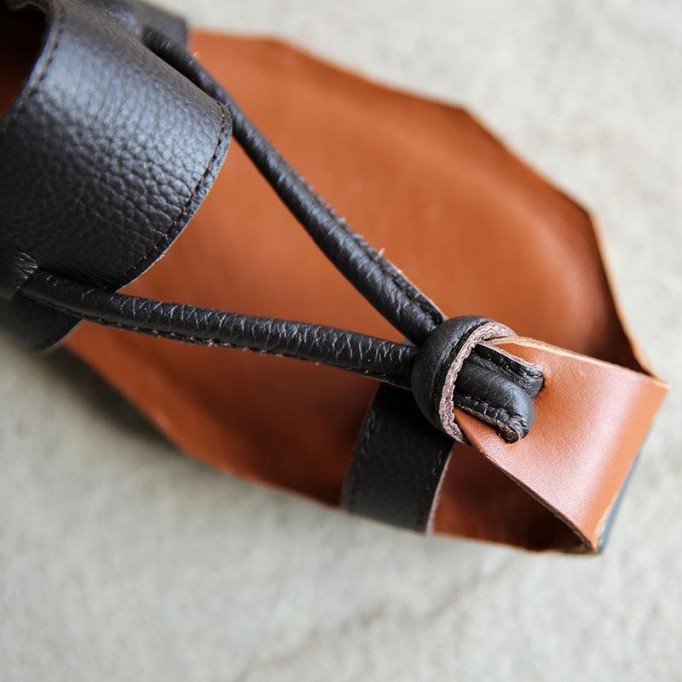 Cowhide Leather Sandals Wave Edge Sole Split Toe Slippers