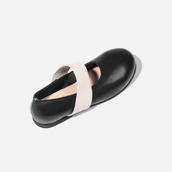 Goodyear Horse Leather Shoes For Women Flat Round Toe Mary Jane Leather Sole in Black/Coffee